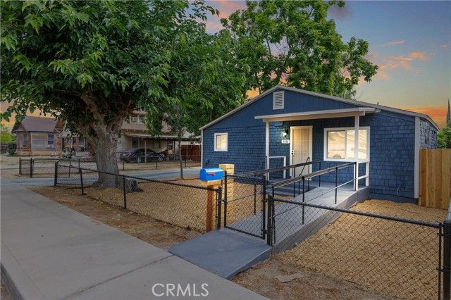 2216 Young St, Selma, CA | . Photo 7 of 38