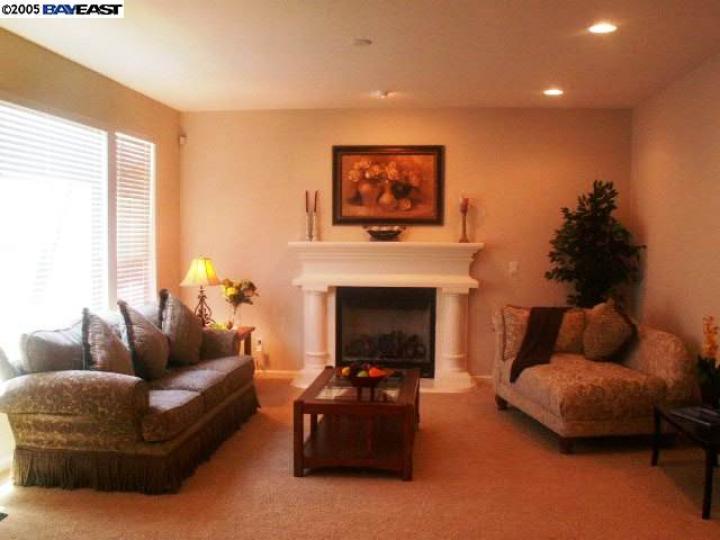 222 Kelly Mist Ln, Tracy, CA | Meadow Brook | No. Photo 3 of 5