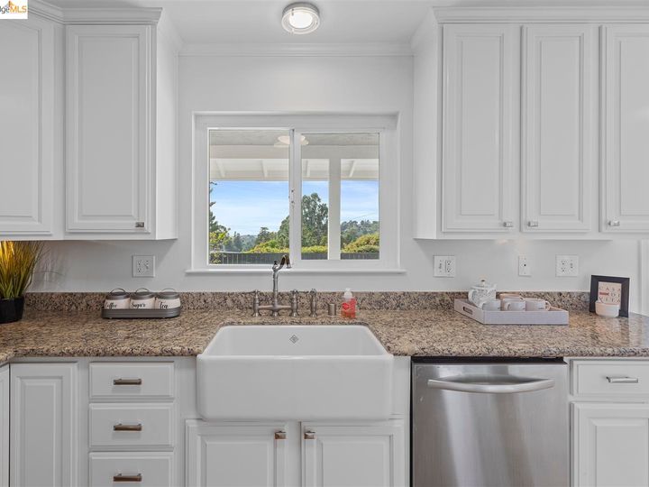 224 Inverness Ct, Oakland, CA | Sequoyah Hghlds. Photo 14 of 36