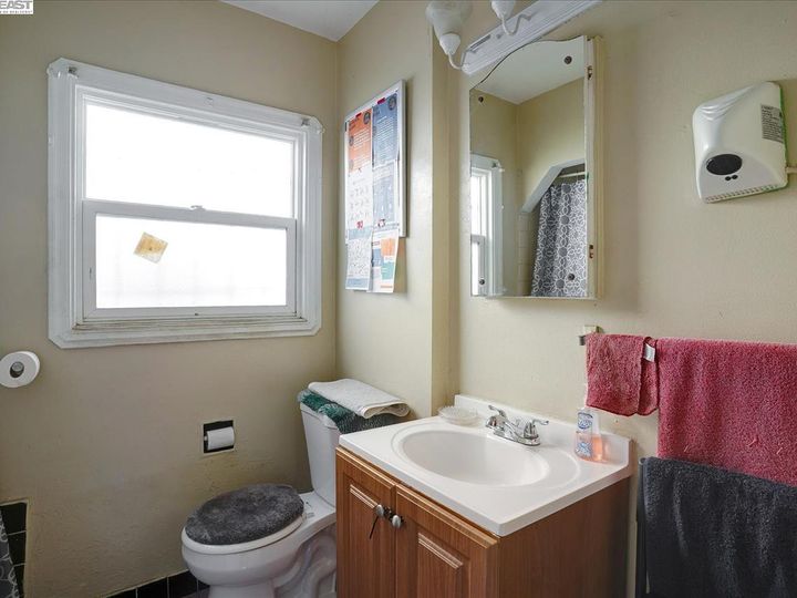 2242 96th Ave, Oakland, CA | East Oakland | No. Photo 19 of 32