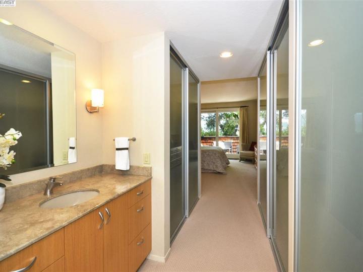 232 The Knl, Orinda, CA, 94563 Townhouse. Photo 26 of 33
