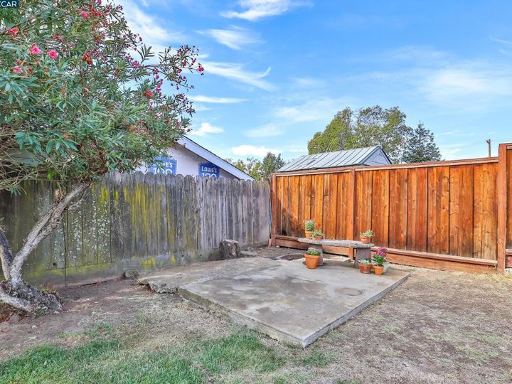 2326 Upland Dr, Concord, CA | Glenbrook Hghts. Photo 20 of 23