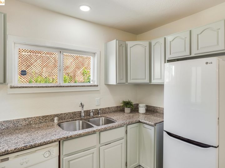 2346 14th Ave, Oakland, CA | Highland Heights. Photo 12 of 32