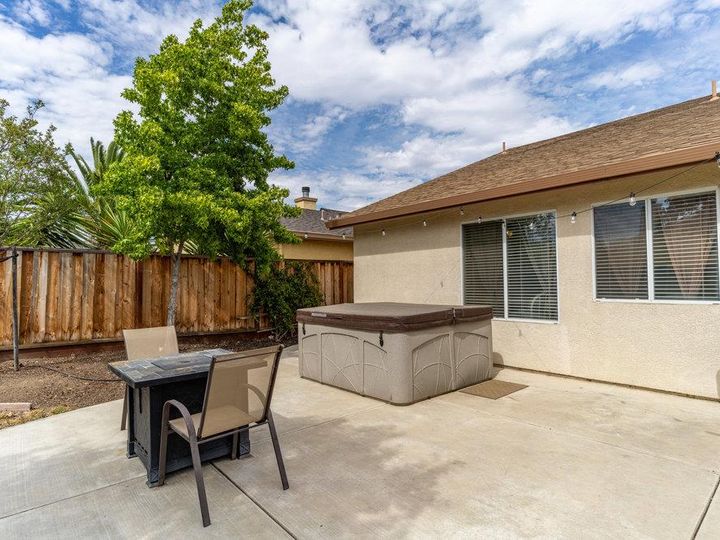 2380 Driftwood Ct, Hollister, CA | . Photo 31 of 42