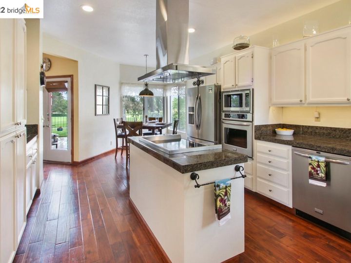 2424 Wayfarer Ct, Discovery Bay, CA | Discovery Bay Country Club. Photo 13 of 60