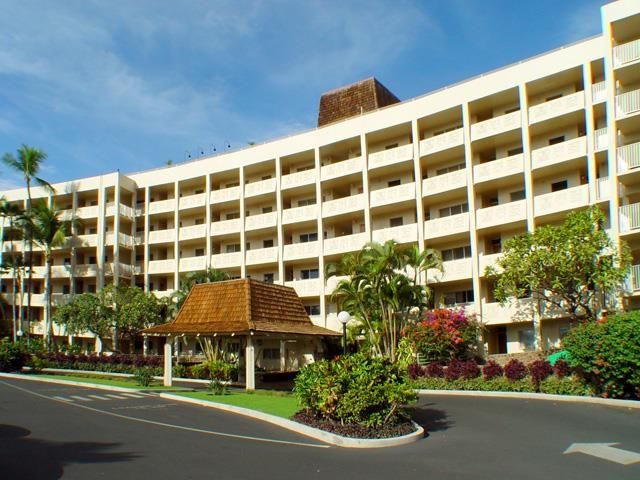 Royal Mauian condo #617. Photo 30 of 31