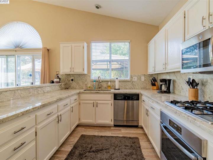 2443 Cherry Hills Dr, Discovery Bay, CA | Discovery Bay Country Club. Photo 13 of 36