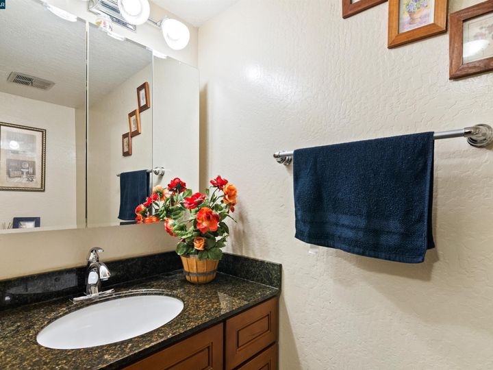 2507 Georgetown Ln, Antioch, CA, 94509 Townhouse. Photo 16 of 22