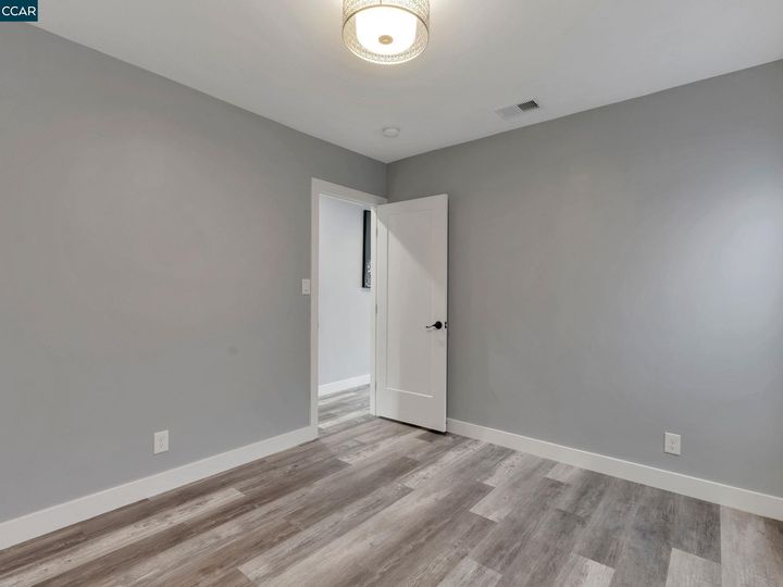 2526 82nd Ave, Oakland, CA | Eastmont Area. Photo 13 of 41