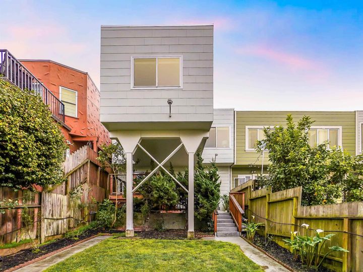2539 18th Ave, San Francisco, CA | Inner Parkside. Photo 20 of 29