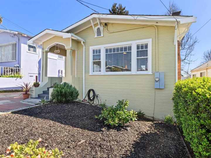 2624 77th Ave, Oakland, CA | Eastmont. Photo 2 of 25