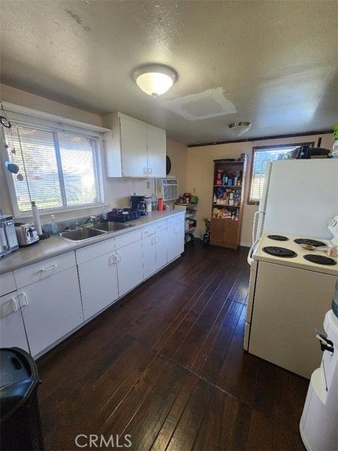 2858 Daly Ave, Oroville, CA | . Photo 7 of 60