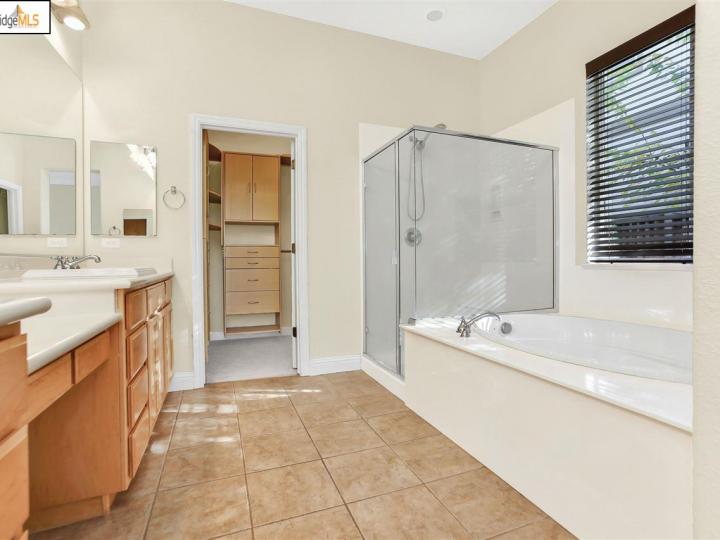 2859 Peace Ln, Brentwood, CA | Rose Garden. Photo 21 of 33