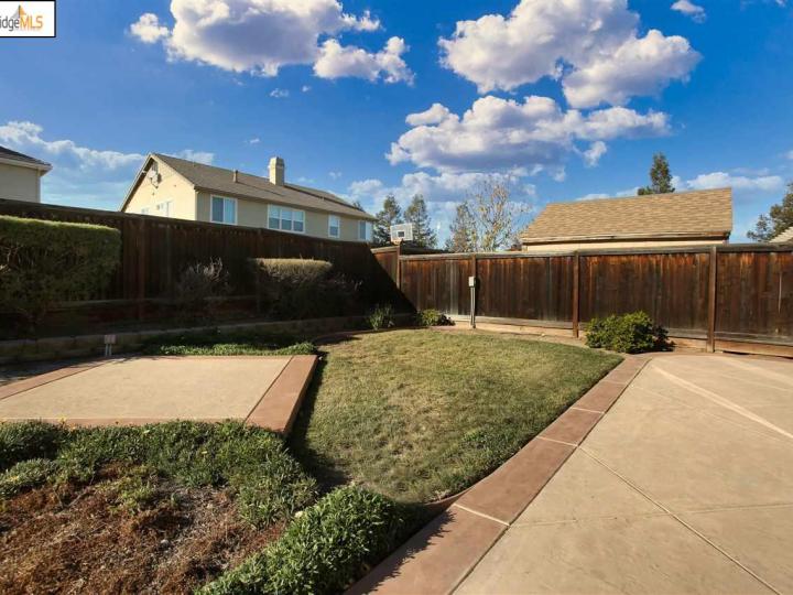 2859 Peace Ln, Brentwood, CA | Rose Garden. Photo 30 of 33
