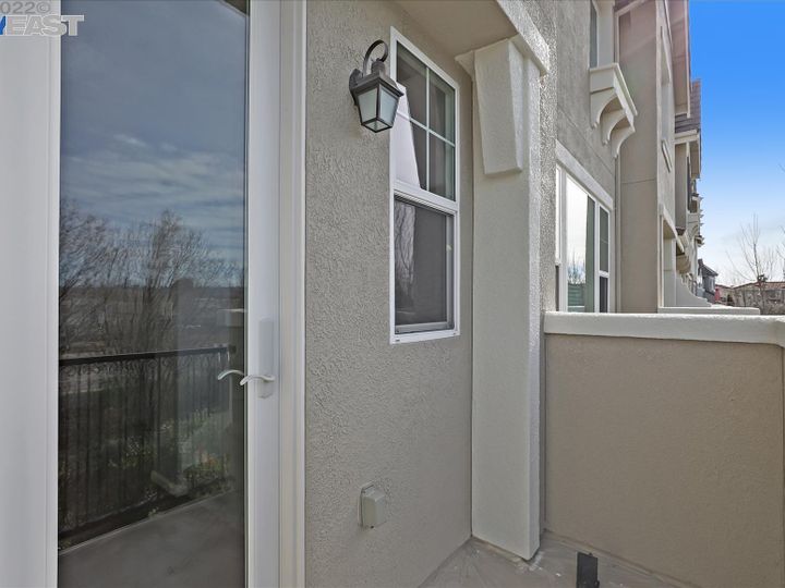 2890 Kew Ave #6, Livermore, CA, 94551 Townhouse. Photo 24 of 28