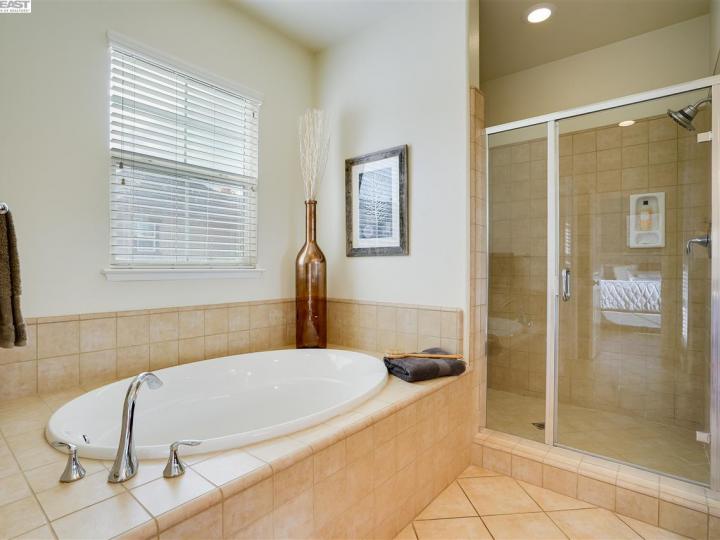 2933 Enfield St, San Ramon, CA | Windemere. Photo 13 of 26