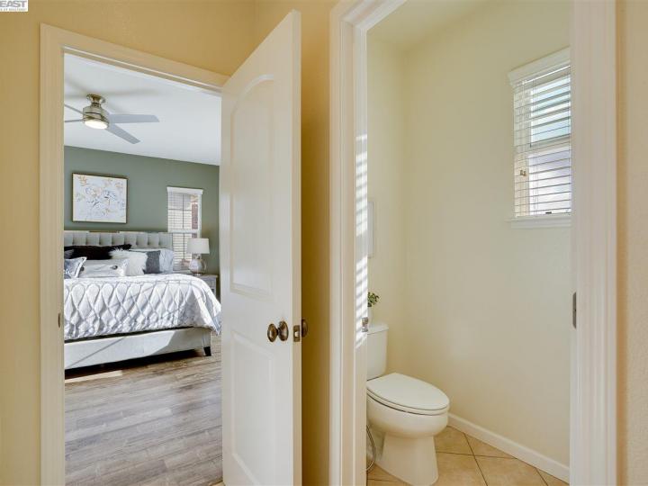 2933 Enfield St, San Ramon, CA | Windemere. Photo 14 of 26