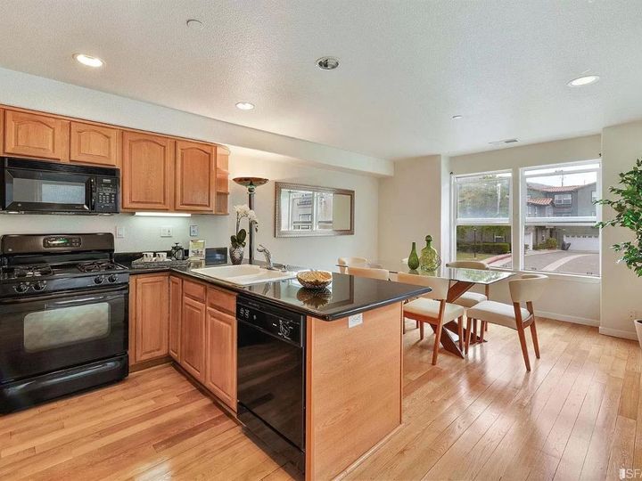 309 Hoffman St, Daly City, CA | . Photo 11 of 43