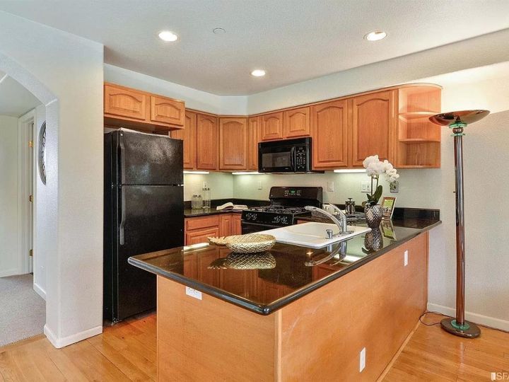 309 Hoffman St, Daly City, CA | . Photo 13 of 43