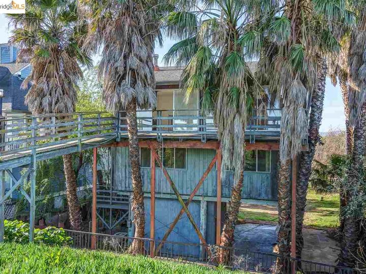 3123 W Willow Rd, Bethel Island, CA | Waterfront. Photo 16 of 26