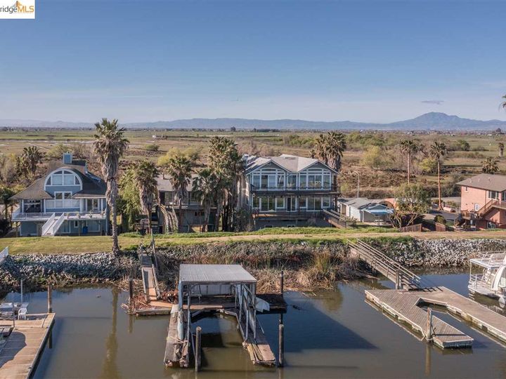 3123 W Willow Rd, Bethel Island, CA | Waterfront. Photo 21 of 26