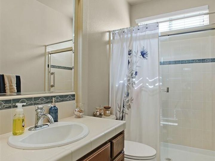 317 Brighton Ct, Discovery Bay, CA | Ravenswood. Photo 15 of 40