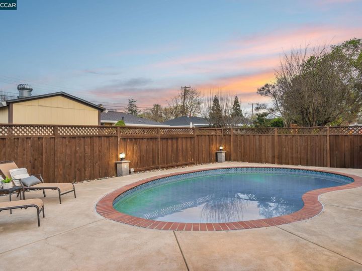 3242 Baker Dr, Concord, CA | Holbrook Heights. Photo 40 of 49