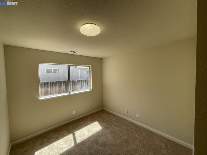 32510 Karen Ct, Union City, CA | Town & Country. Photo 27 of 37