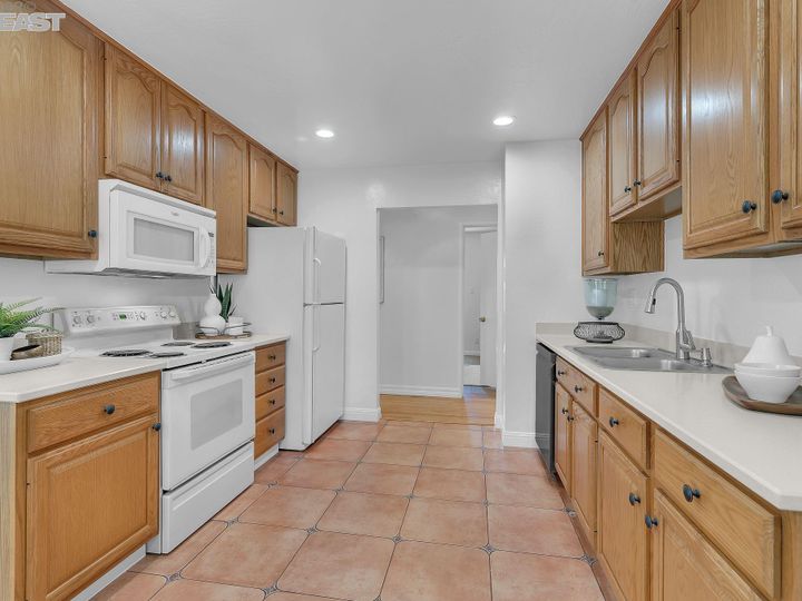 335 Escobar St, Fremont, CA | Mission Area. Photo 6 of 20
