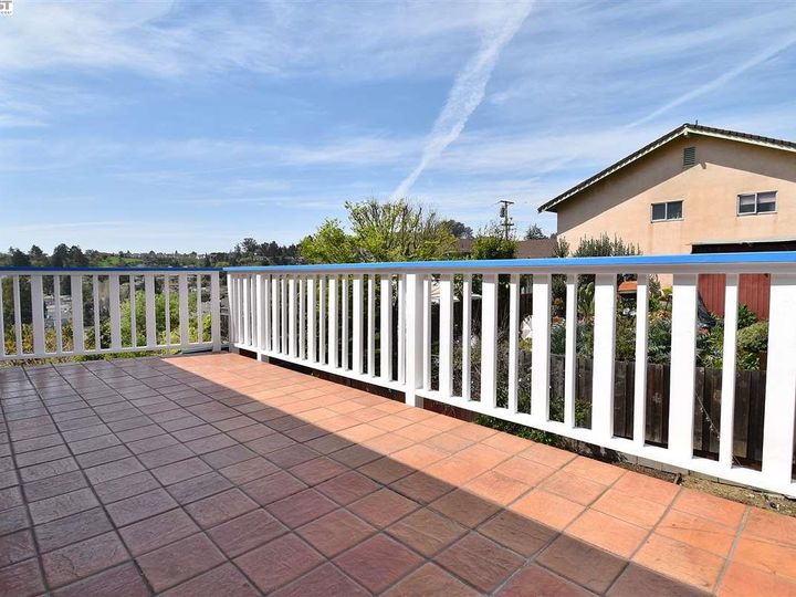 3468 Marques Ct, Castro Valley, CA | Lake Chabot. Photo 35 of 38