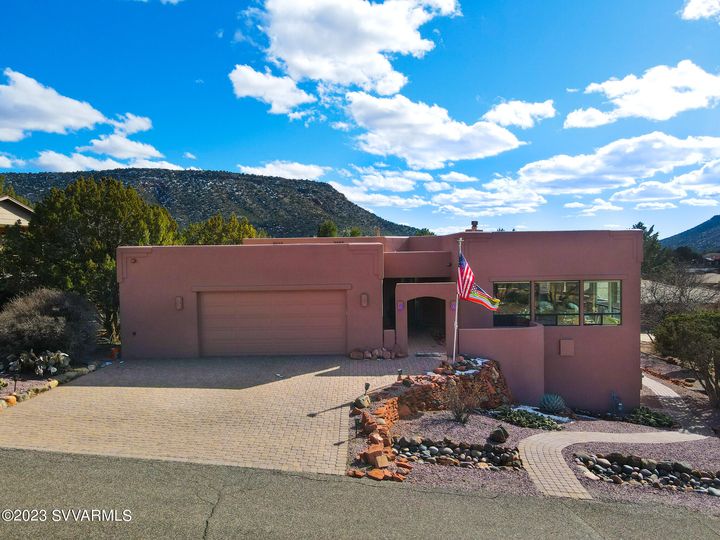 35 Concho Dr, Sedona, AZ | Cathedral View 1. Photo 25 of 31
