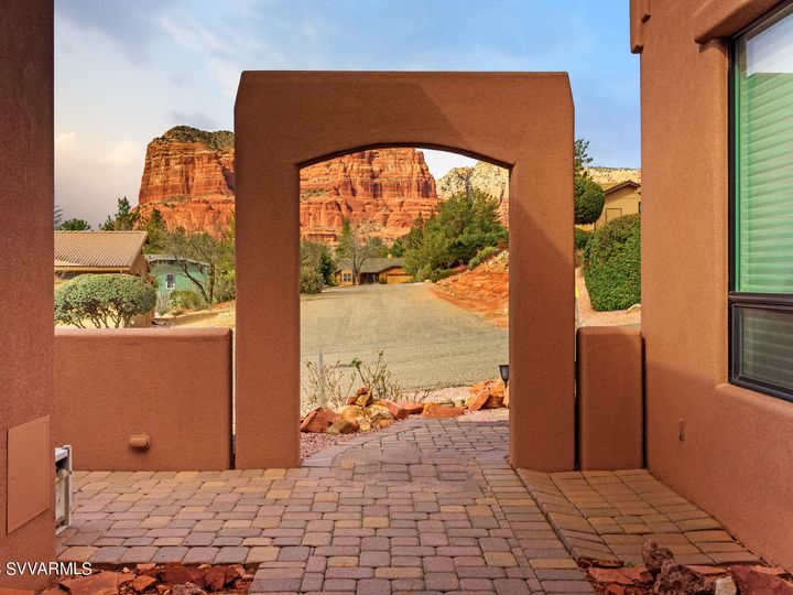 35 Concho Dr, Sedona, AZ | Cathedral View 1. Photo 26 of 31