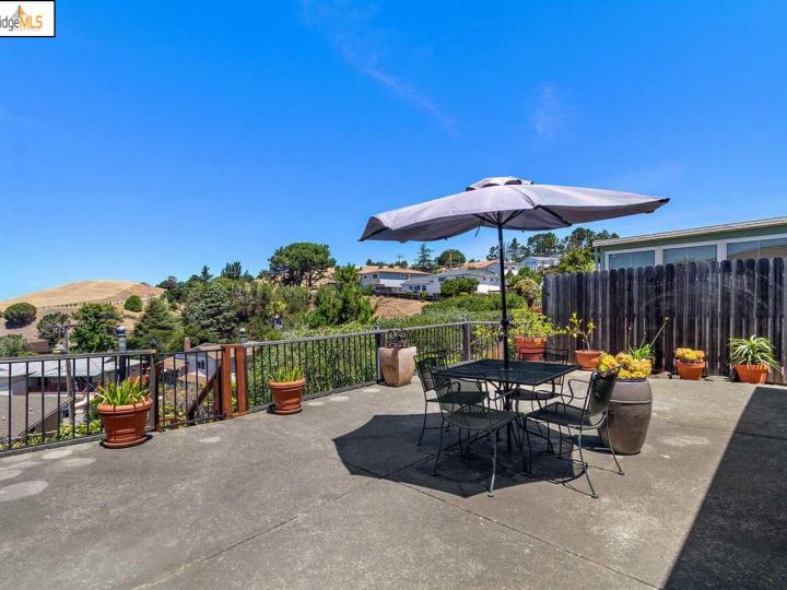 3715 Malcolm Ave, Oakland, CA | Chabot Highlands. Photo 28 of 38