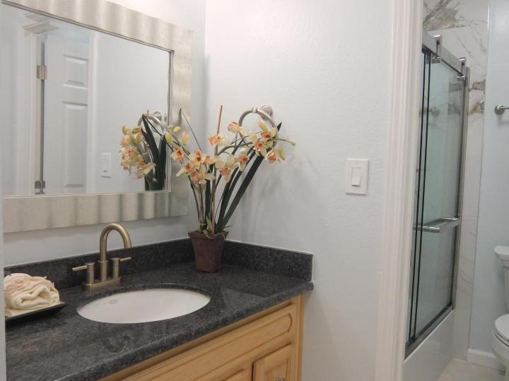 3806 Willow Pass Rd #C, Concord, CA, 94519 Townhouse. Photo 20 of 31