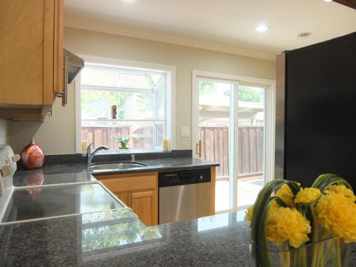 3806 Willow Pass Rd #C, Concord, CA, 94519 Townhouse. Photo 9 of 31
