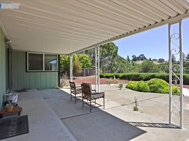 3835 Oakes Dr, Hayward, CA | Woodland Estates. Photo 28 of 33