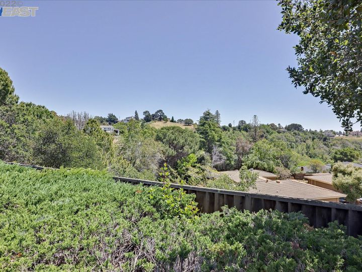 3835 Oakes Dr, Hayward, CA | Woodland Estates. Photo 32 of 33