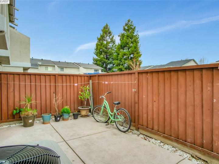 4066 Grama Ter, Fremont, CA, 94536 Townhouse. Photo 34 of 35