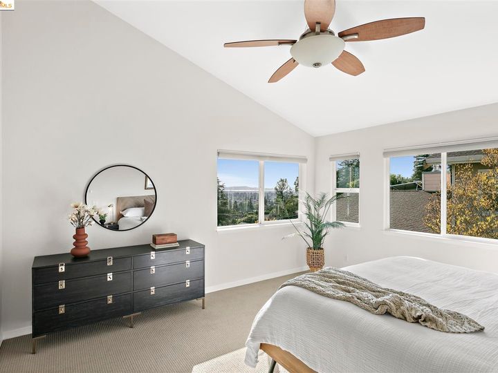 4260 Harbor View Ave, Oakland, CA | Redwood Heights. Photo 16 of 60