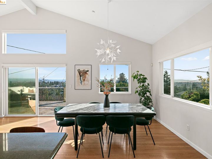 4260 Harbor View Ave, Oakland, CA | Redwood Heights. Photo 8 of 60