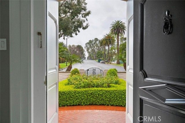 4269 Country Club Dr, Long Beach, CA | . Photo 6 of 60