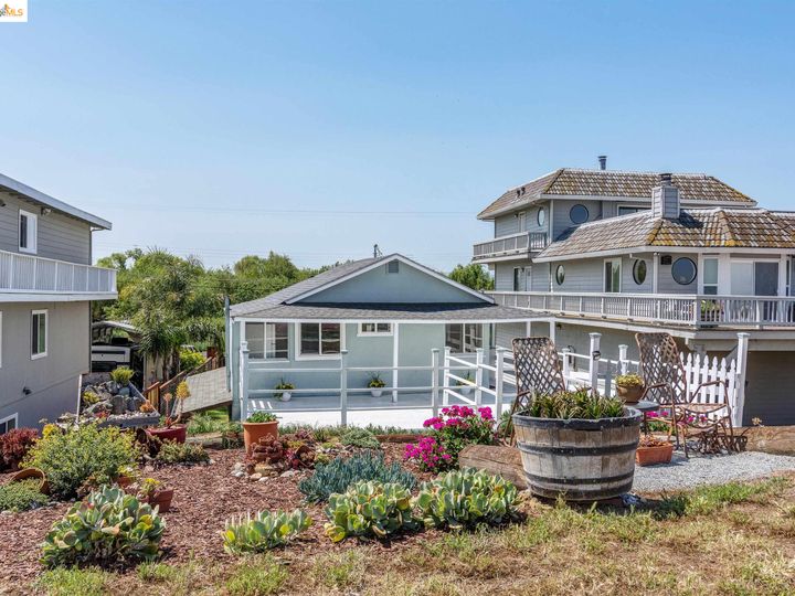 4327 Willow Rd, Bethel Island, CA | Waterfront. Photo 10 of 56