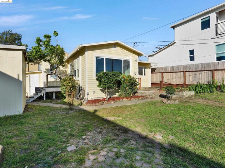 4330 Pampas Ave, Oakland, CA | Redwood Heights. Photo 2 of 42