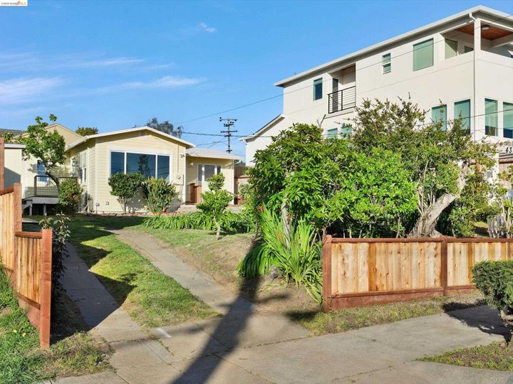 4330 Pampas Ave, Oakland, CA | Redwood Heights. Photo 29 of 42