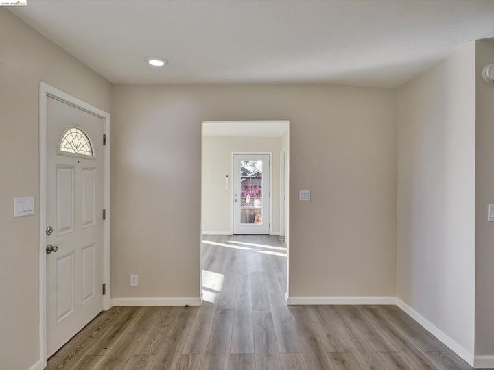 4330 Pampas Ave, Oakland, CA | Redwood Heights. Photo 10 of 42