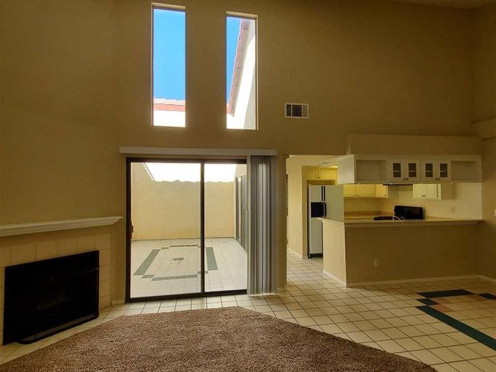 43334 32nd St #45, Lancaster, CA, 93536 Townhouse. Photo 5 of 22