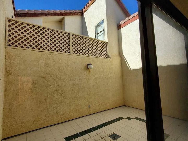 43334 32nd St #45, Lancaster, CA, 93536 Townhouse. Photo 7 of 22