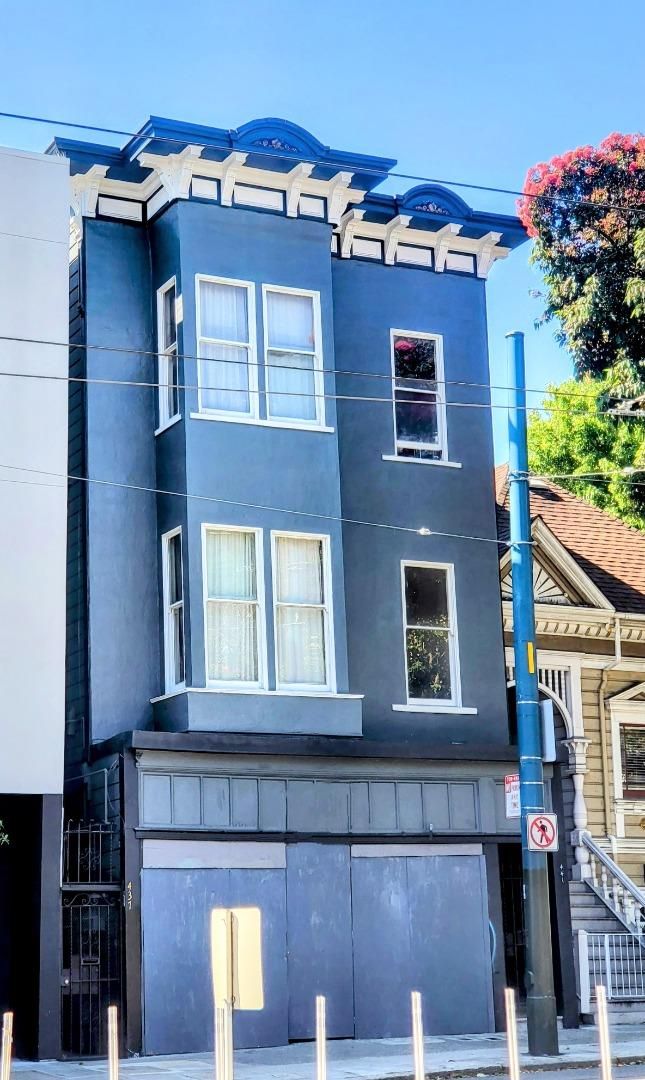 437-441 Duboce Ave, San Francisco, CA | . Photo 1 of 31