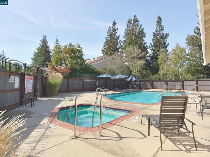 455 Camelback Rd, Pleasant Hill, CA, 94523 Townhouse. Photo 1 of 18