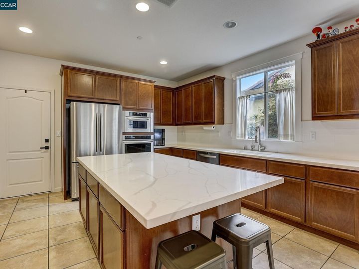 483 Milford St, Brentwood, CA | . Photo 10 of 34